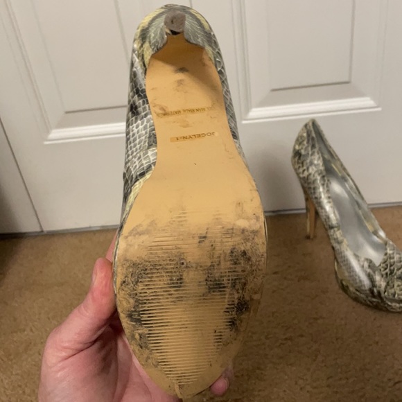 Faux snakeskin peep toe platform - Picture 2 of 3